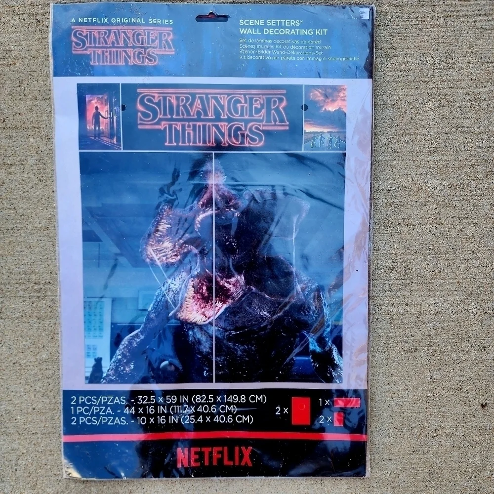 NWT Netflix Stranger Things Party Wall Decor Posters Decorations & Photo Props